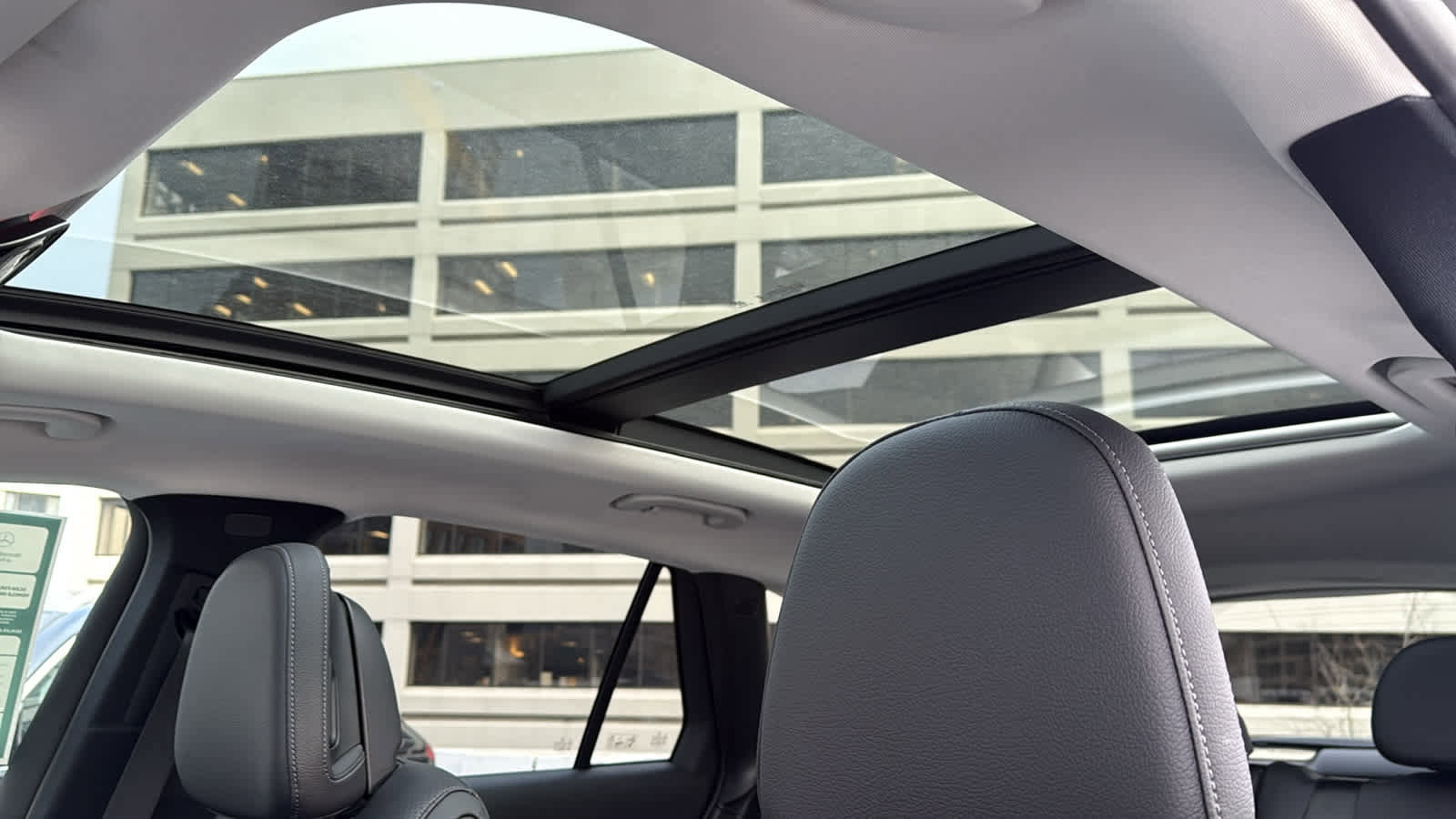 New 2025 Mercedes-Benz GLC 350e 4MATIC image 24