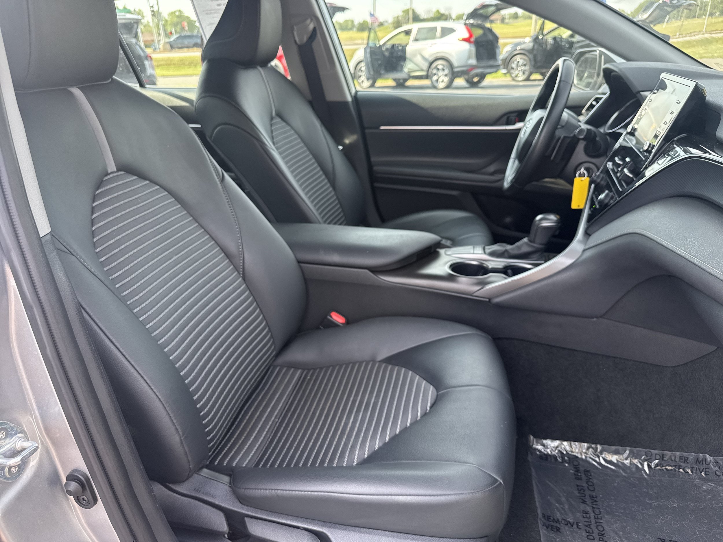 Used 2024 Toyota Camry SE FWD image 9