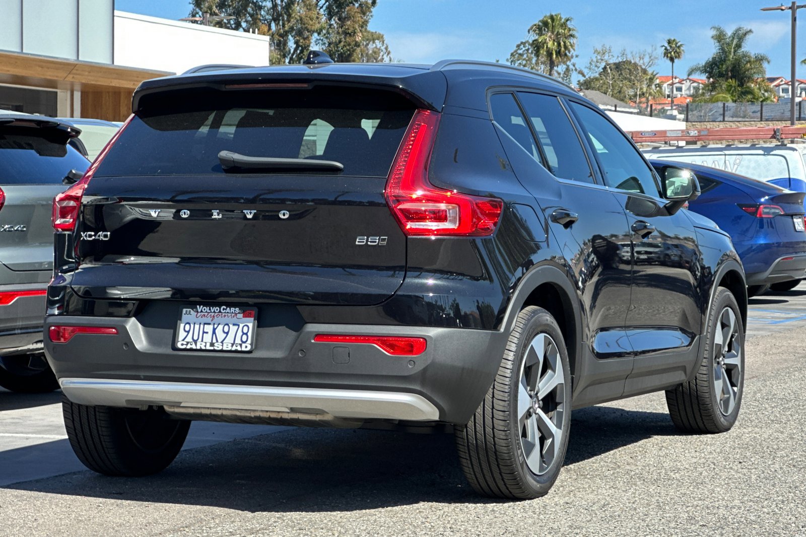 Certified 2025 Volvo XC40 B5 Core w/ Protection Package Premier image 4