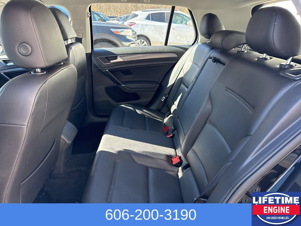 Used 2021 Volkswagen Golf 4-Door FWD image 13