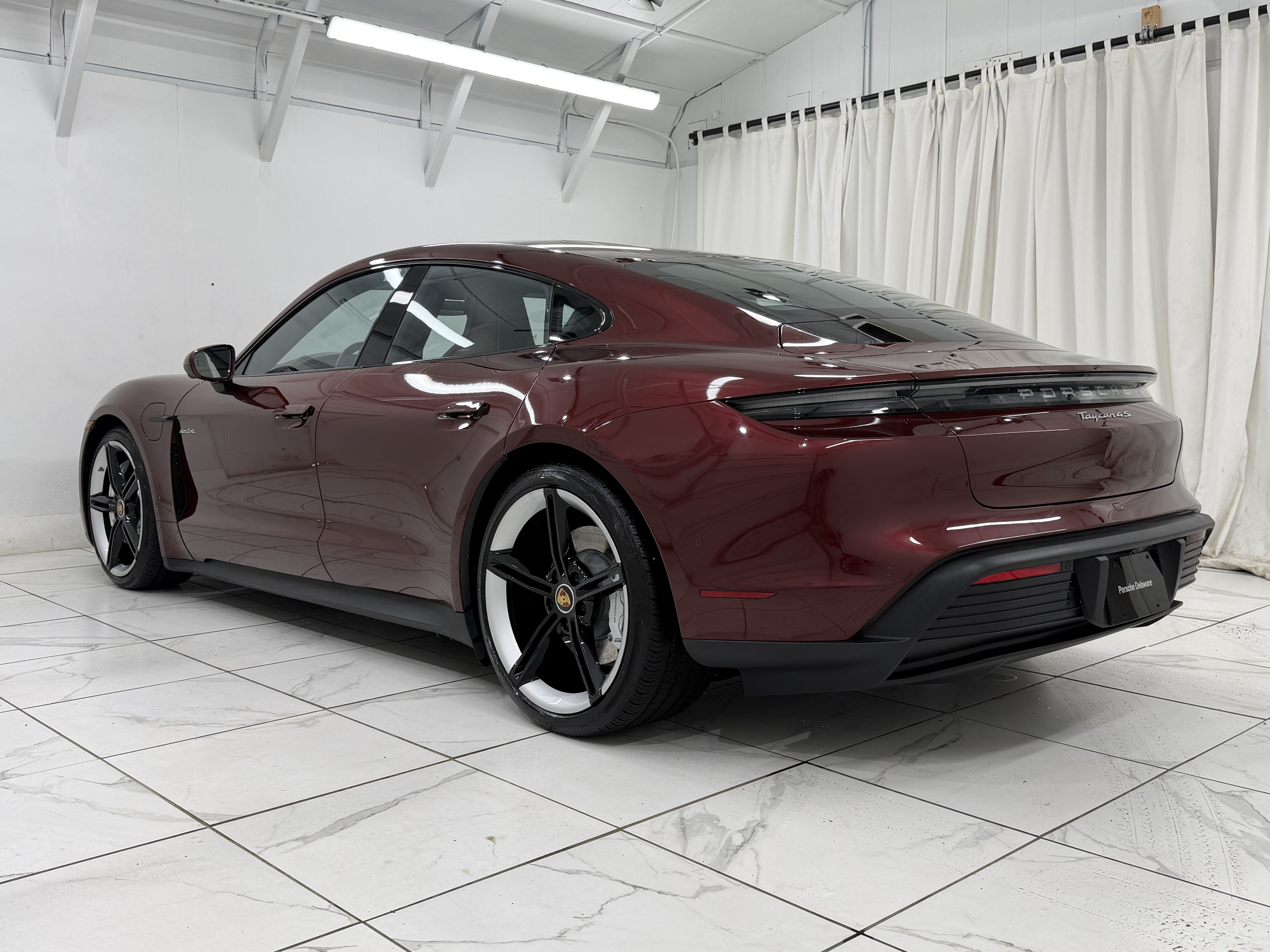 Certified 2022 Porsche Taycan 4S AWD/4WD image 3