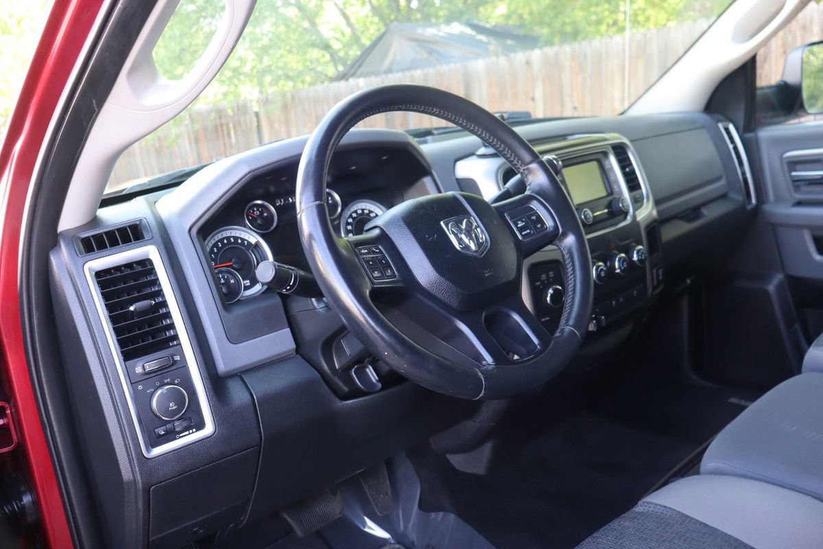 Used 2015 RAM 2500 SLT w/ Luxury Group AWD/4WD image 15