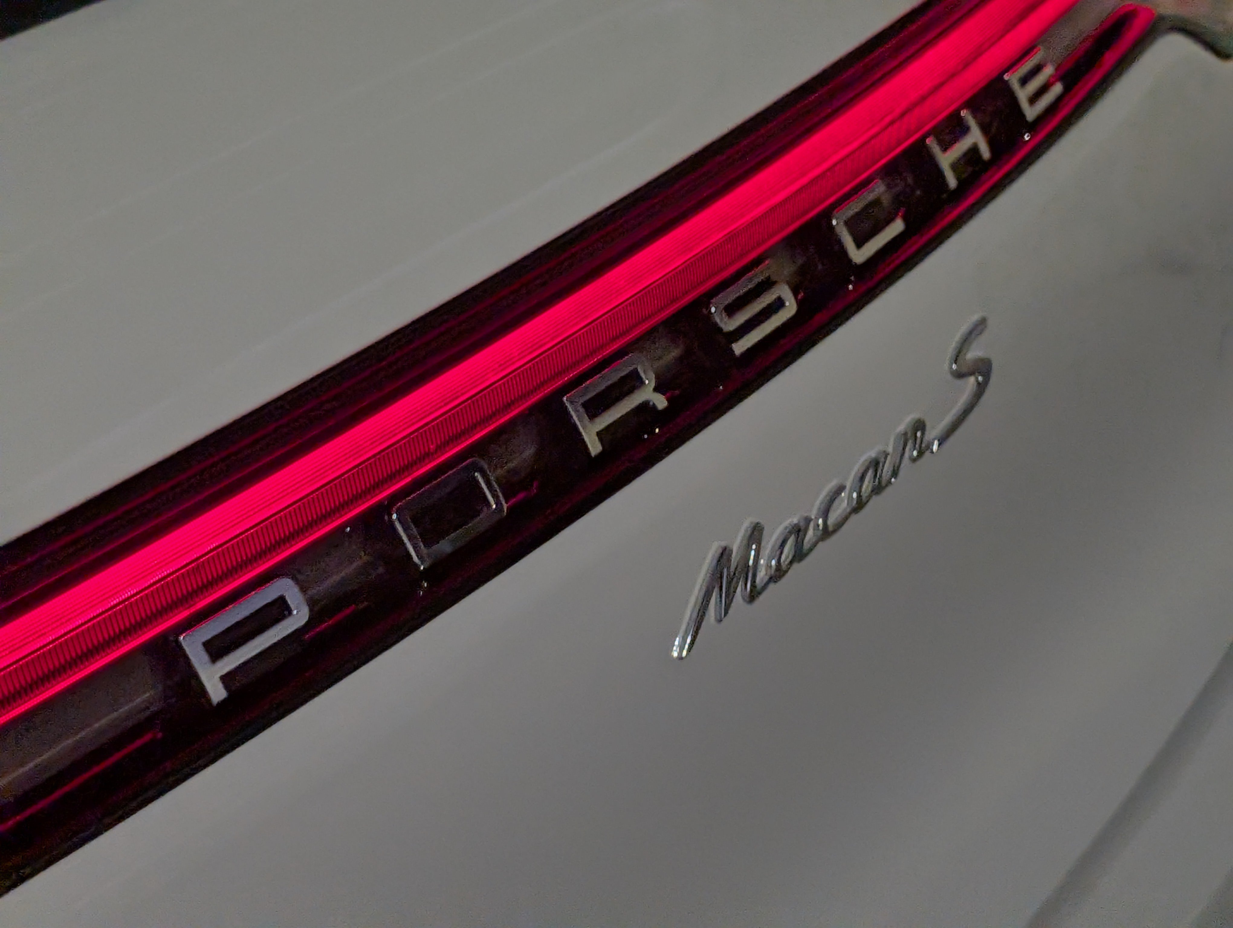 Certified 2026 Porsche Macan S AWD/4WD image 17