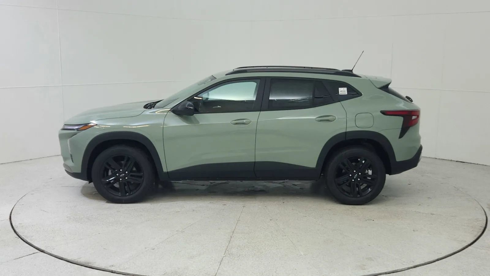 Used 2024 Chevrolet Trax ACTIV w/ Sunroof Package image 4