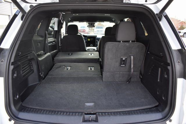 Used 2025 GMC Acadia Elevation image 23