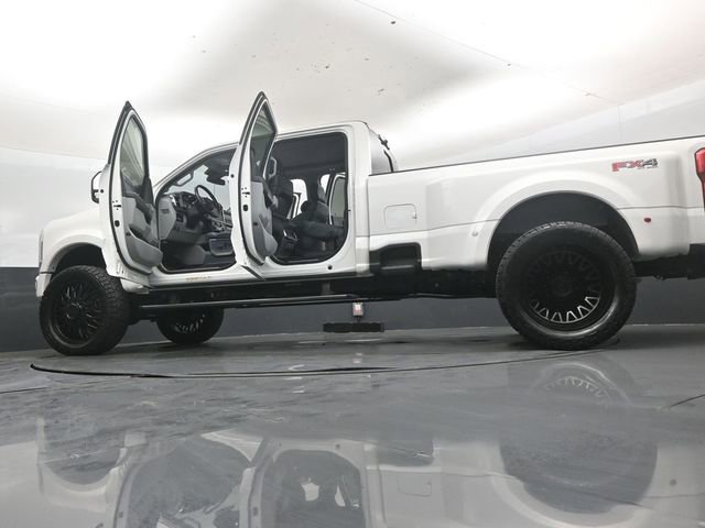 Used 2024 Ford F450 Limited w/ FX4 Off-Road Package AWD/4WD image 53