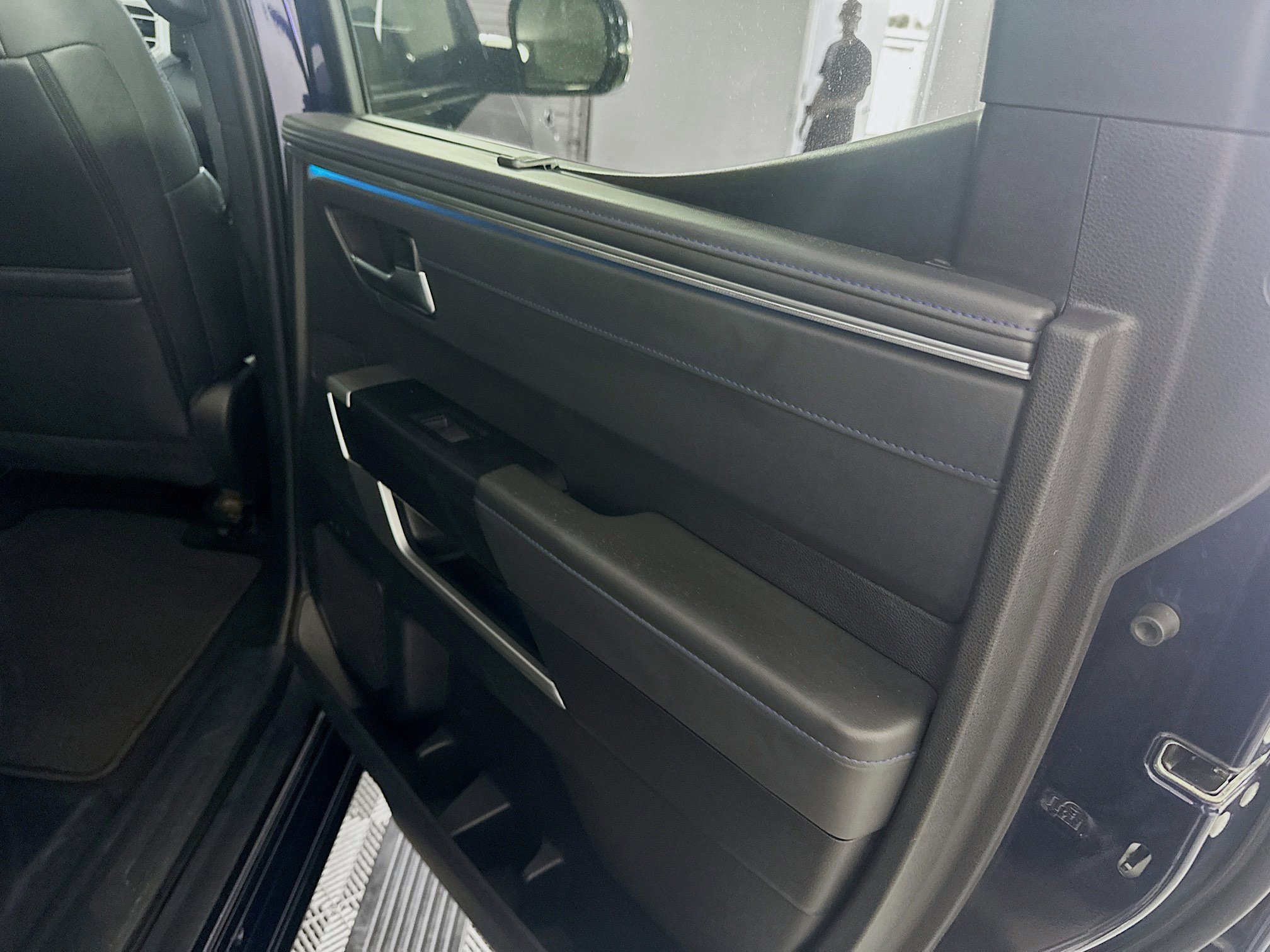 Used 2023 Toyota Tundra Platinum w/ Advanced Package image 30