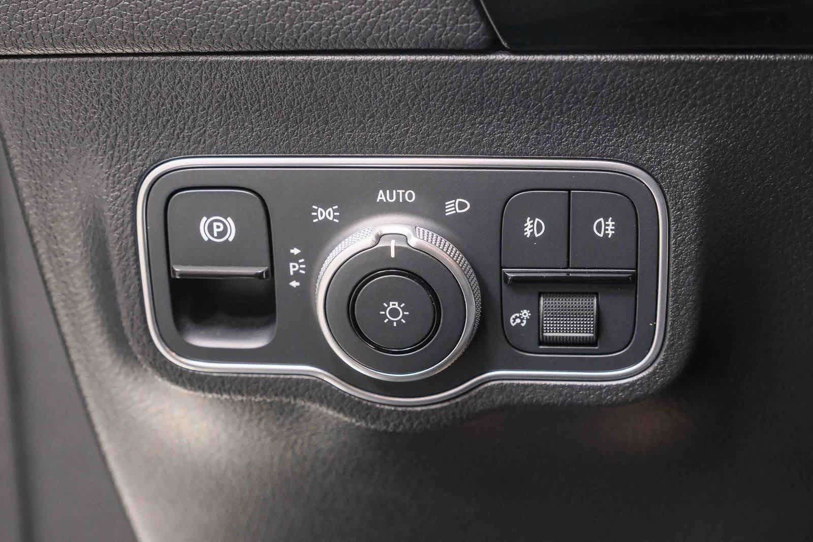 Certified 2023 Mercedes-Benz GLA 250 image 18
