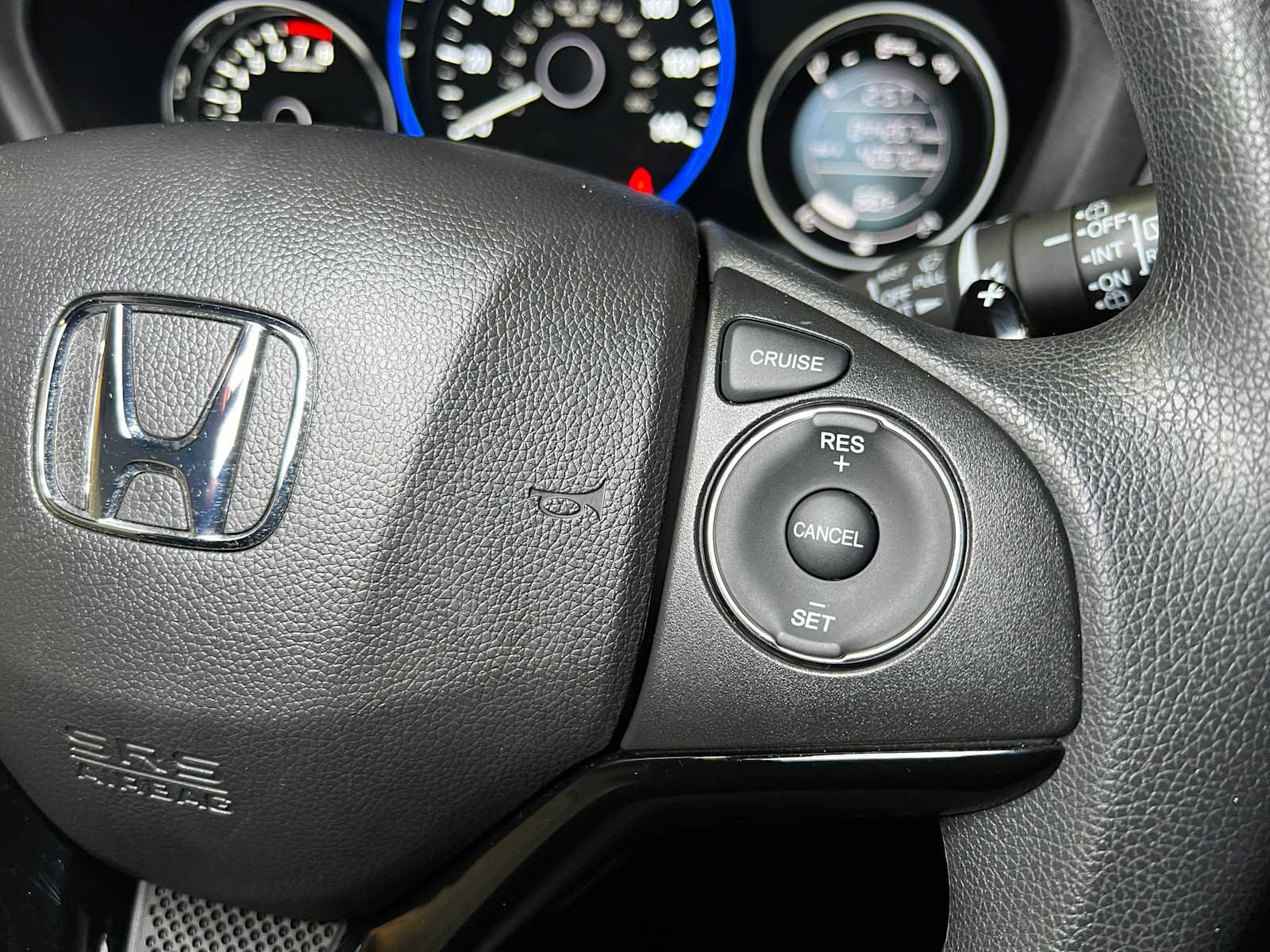 Used 2017 Honda HR-V EX image 27