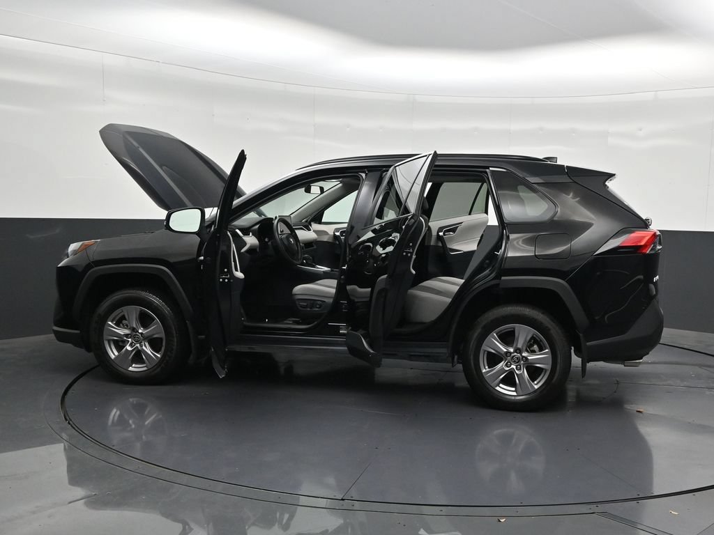 Used 2025 Toyota RAV4 XLE w/ Convenience Package FWD image 34