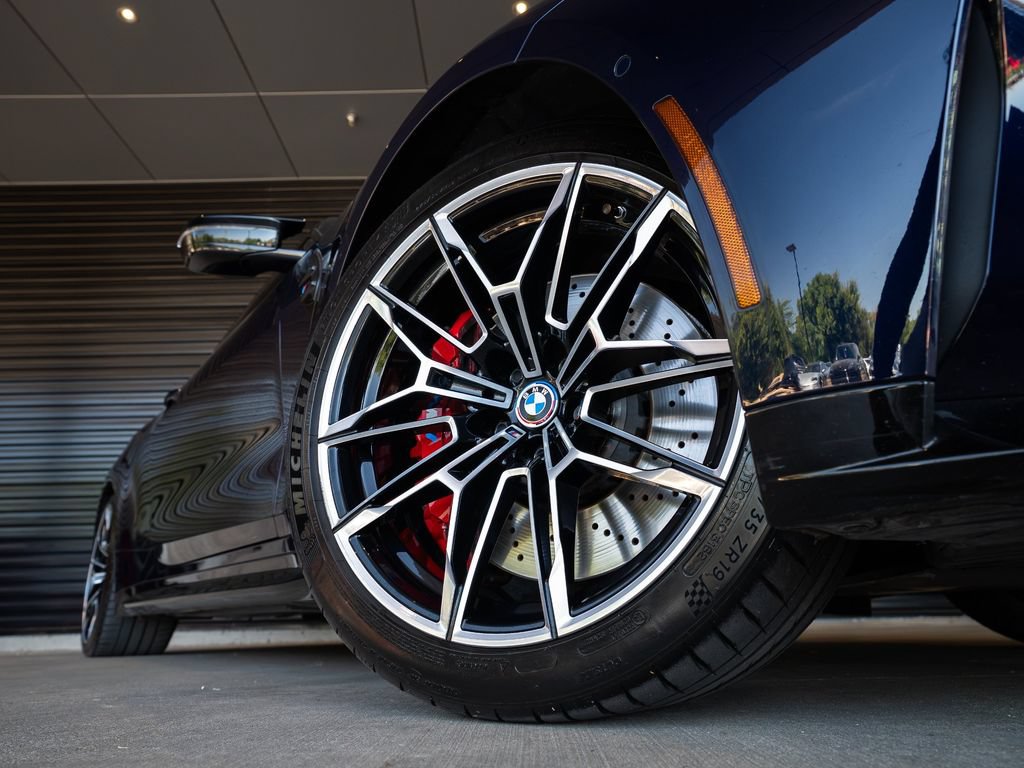 Used 2021 BMW M4 Competition w/ Executive Package RWD image 12