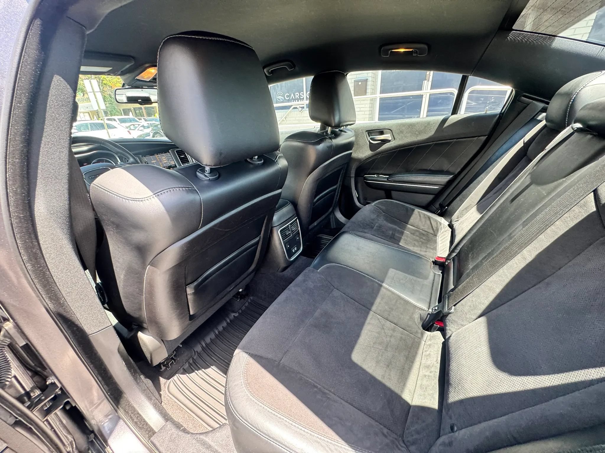 Used 2015 Dodge Charger R/T RWD image 25