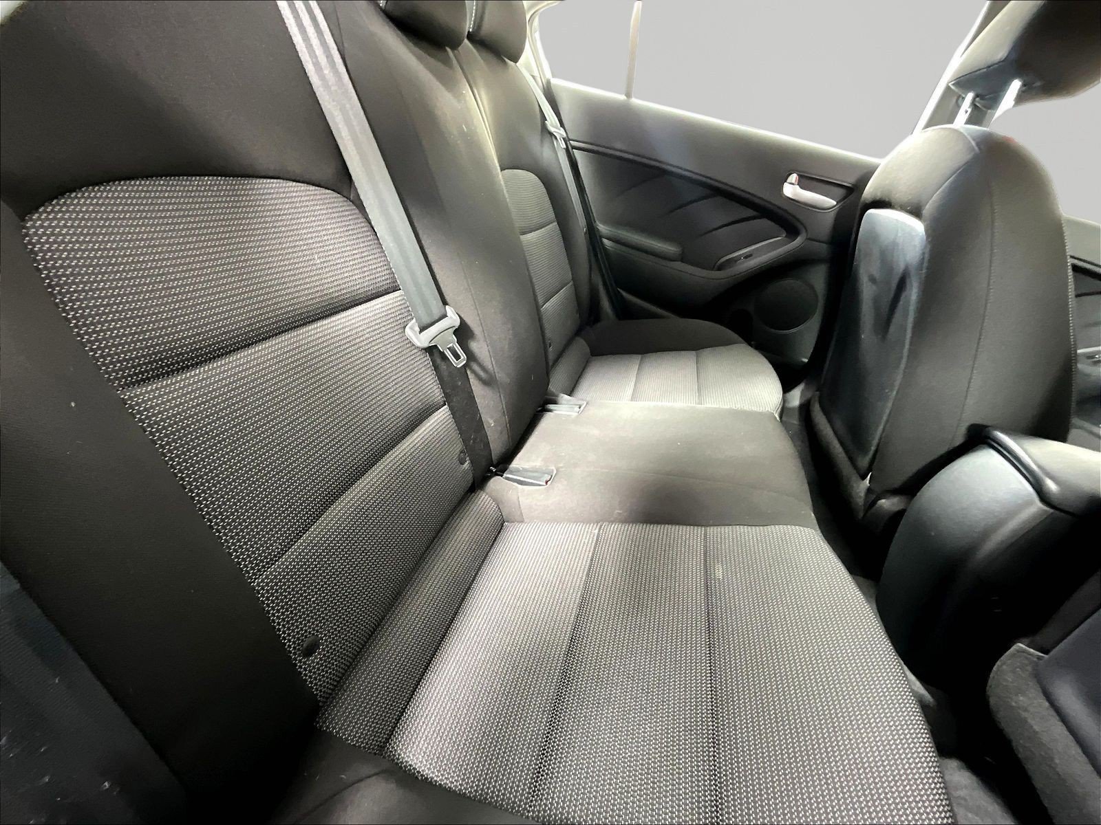 Used 2017 Kia Forte LX FWD image 21