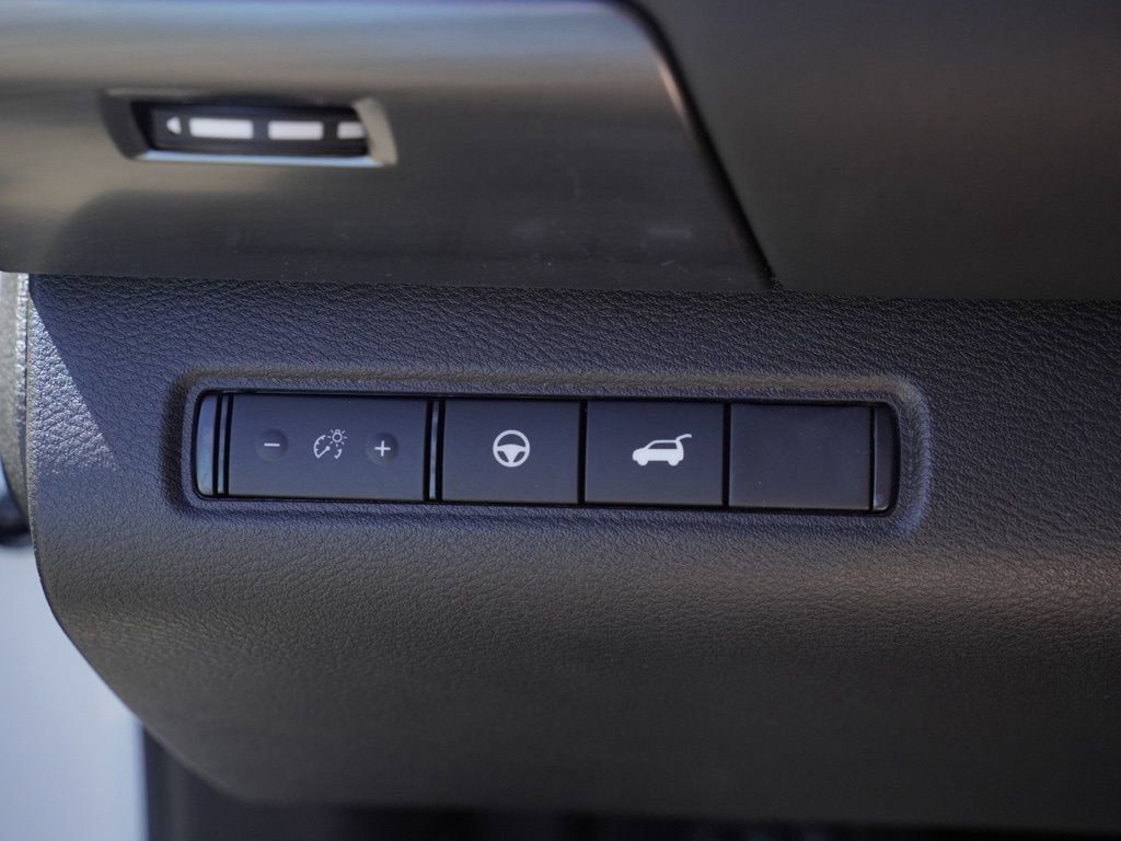 New 2026 Nissan Pathfinder SL image 10