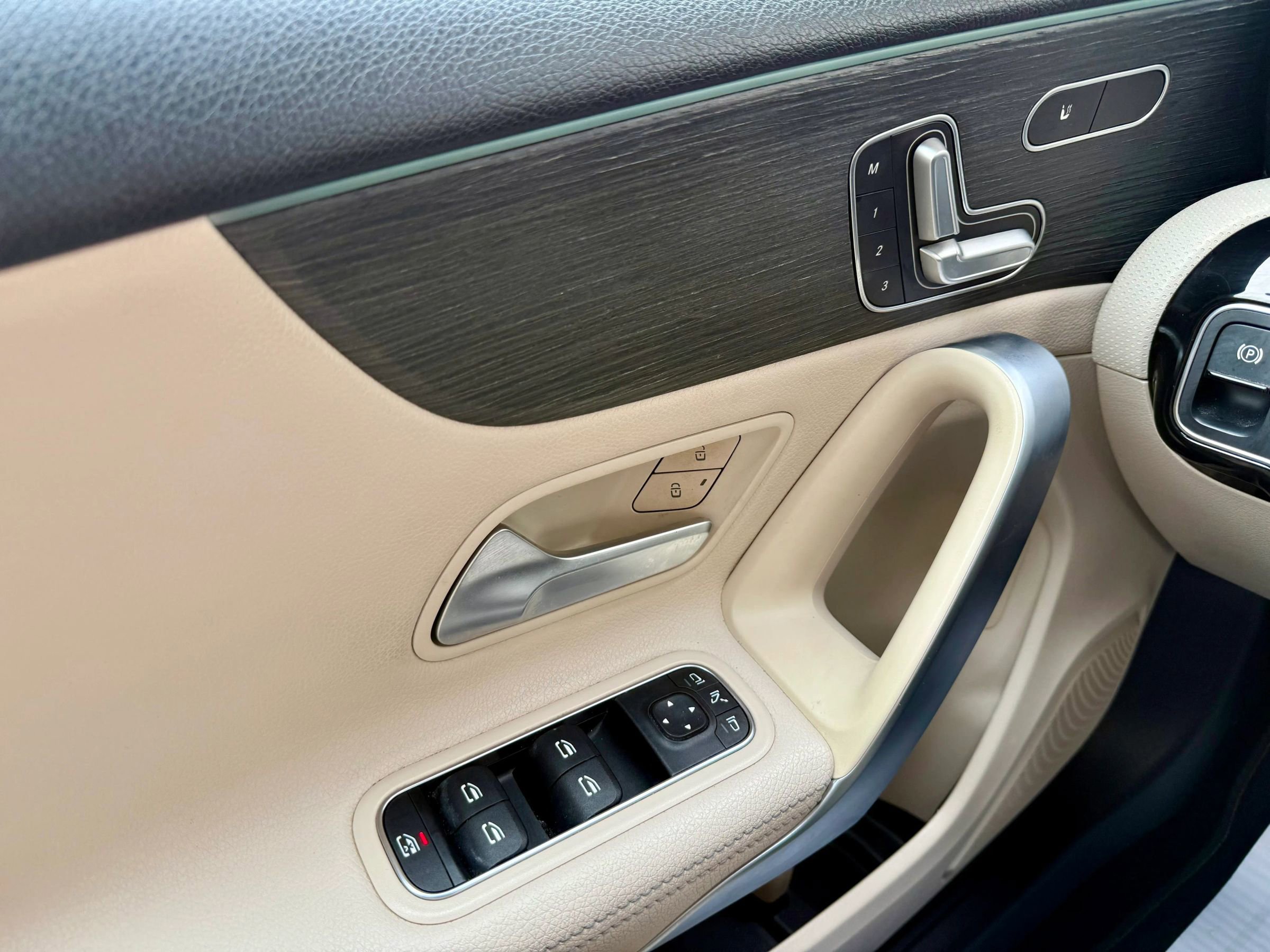 Used 2019 Mercedes-Benz A 220 4MATIC image 21