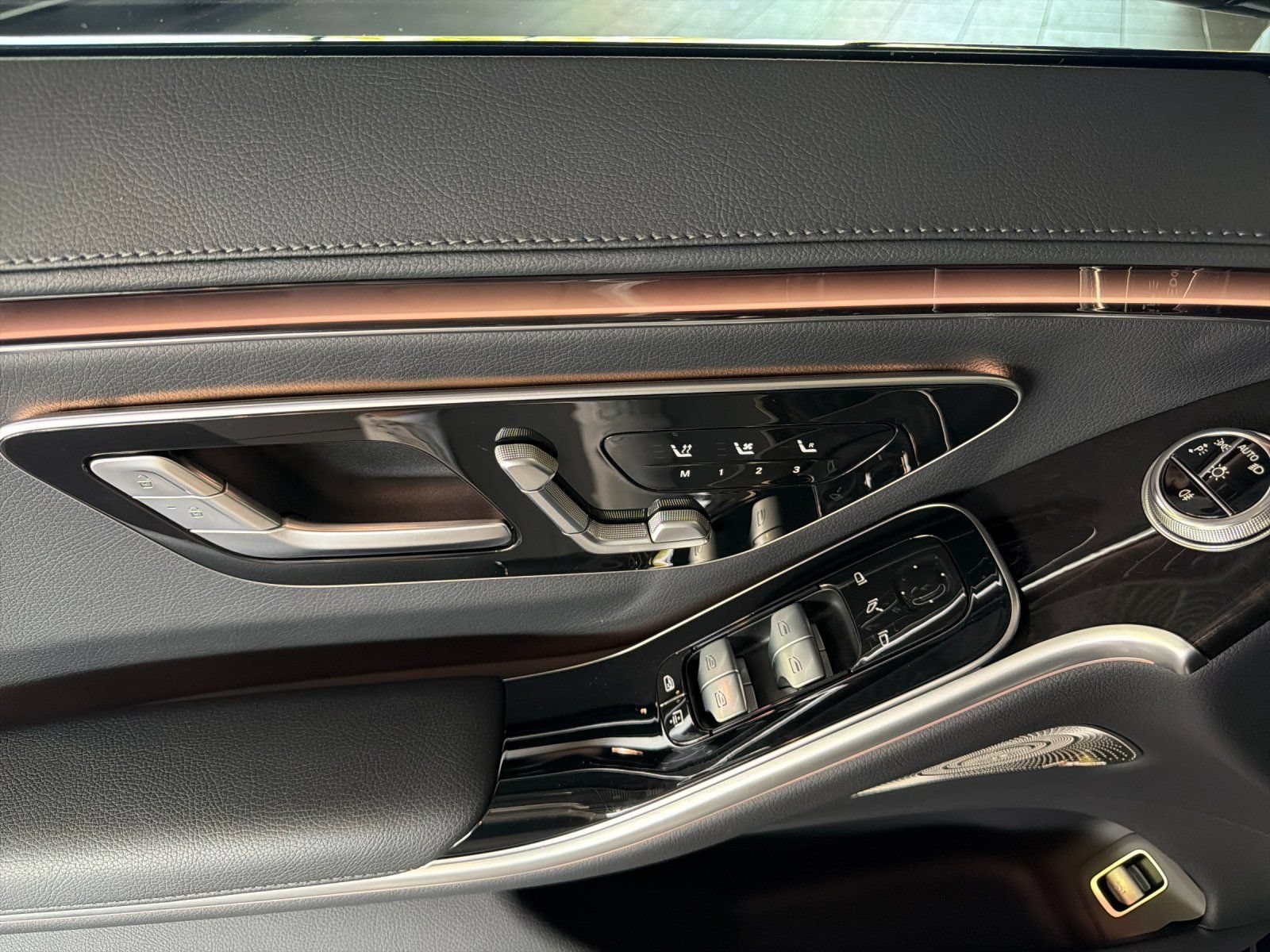 Certified 2023 Mercedes-Benz S 500 4MATIC image 10