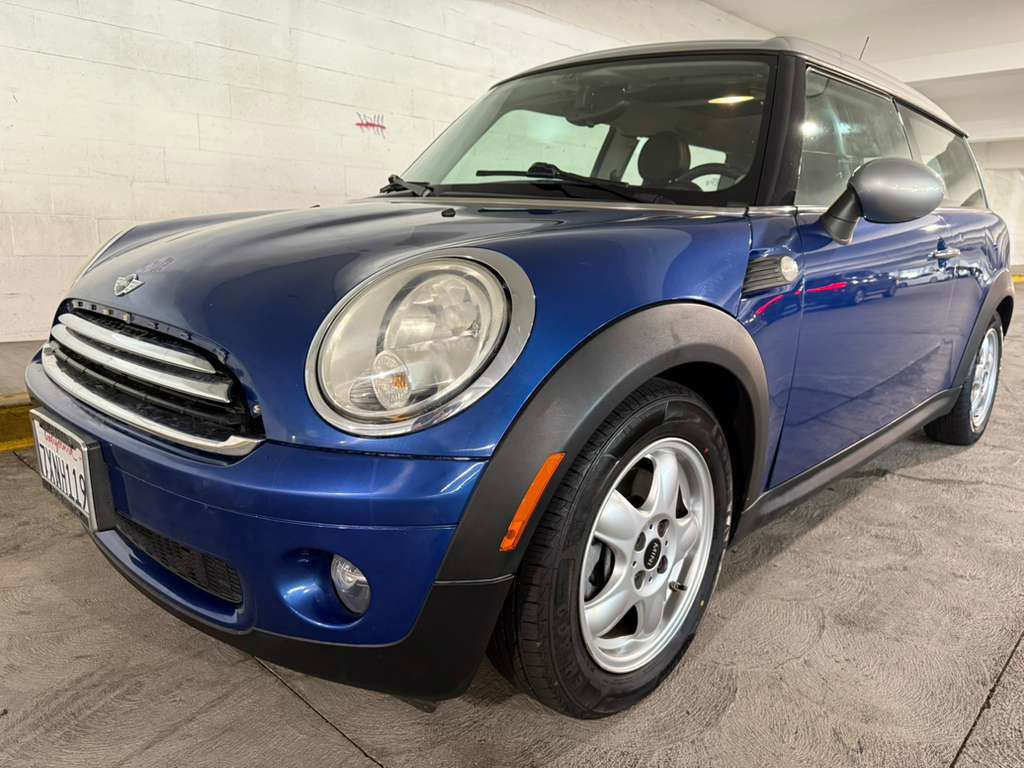 Used 2008 MINI Cooper Clubman Hardtop image 1