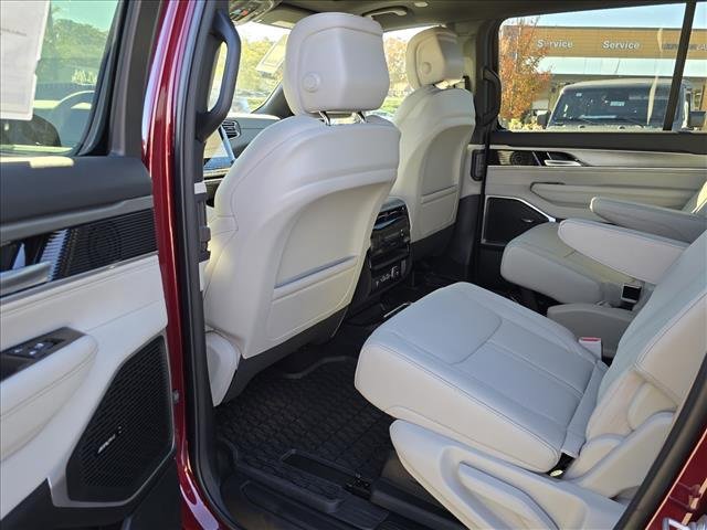 New 2025 Jeep Wagoneer Series II image 5