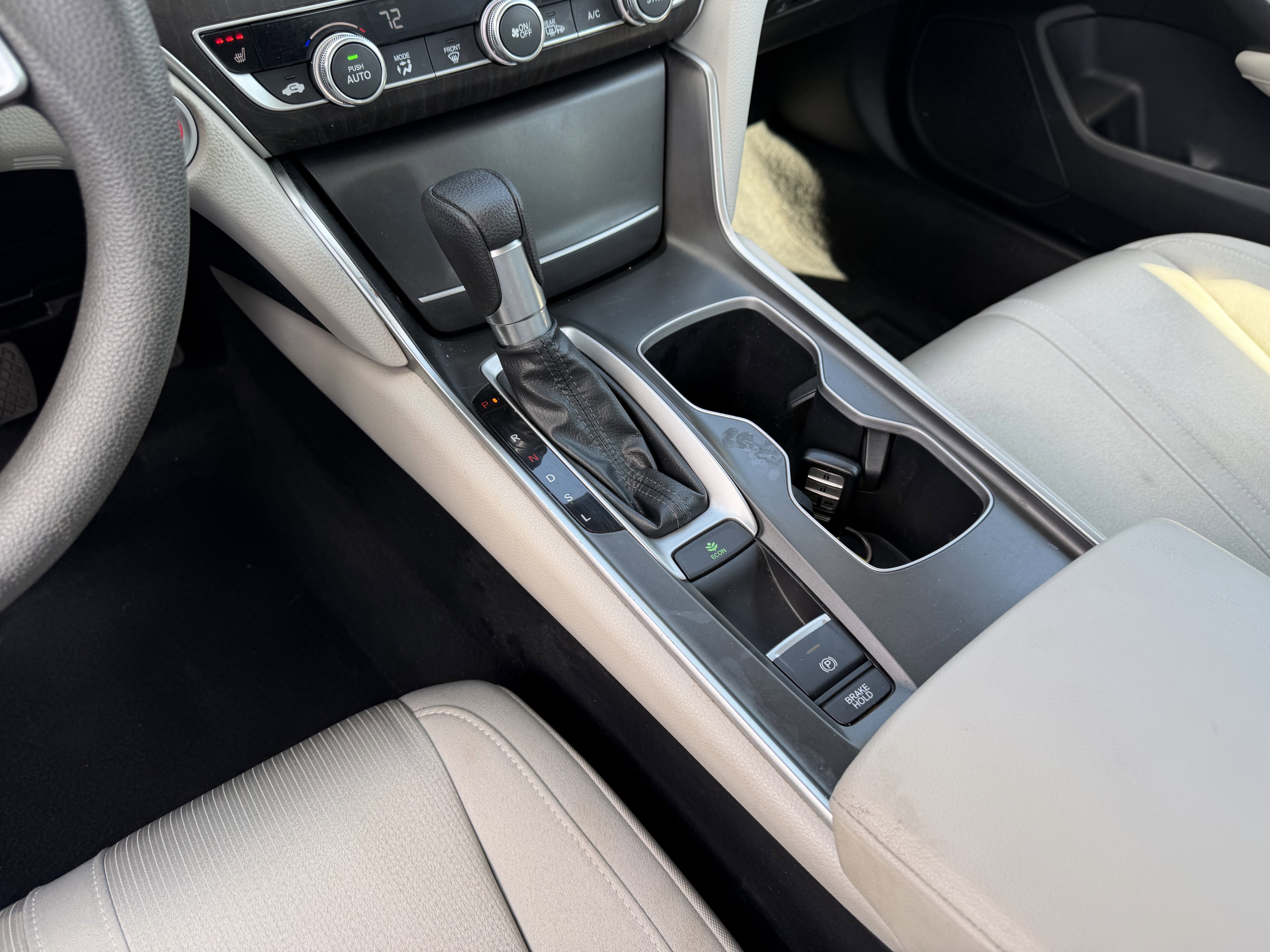 Used 2019 Honda Accord EX image 19