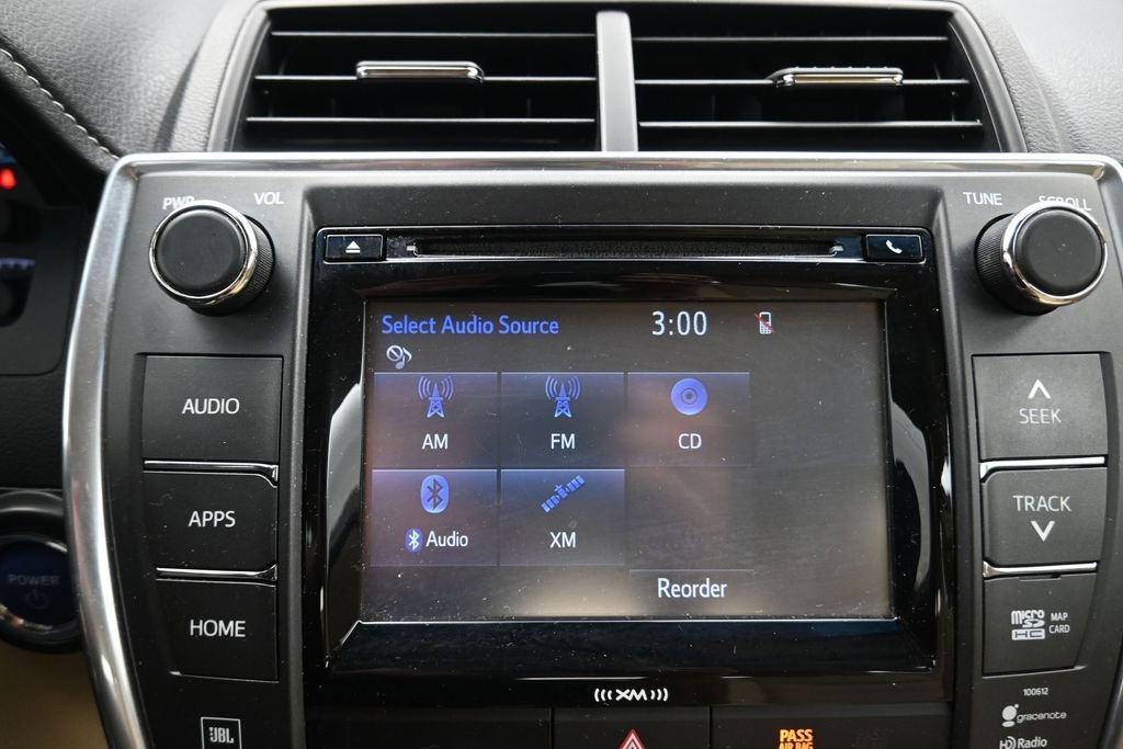 Used 2017 Toyota Camry XLE w/ Moonroof Package FWD image 7
