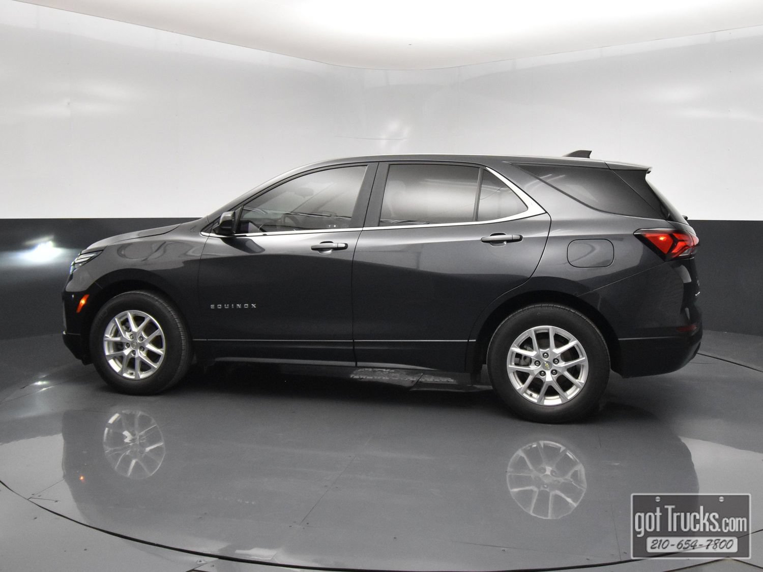 Used 2022 Chevrolet Equinox LT FWD image 3