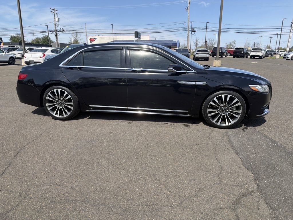 Used 2019 Lincoln Continental Reserve AWD/4WD image 6