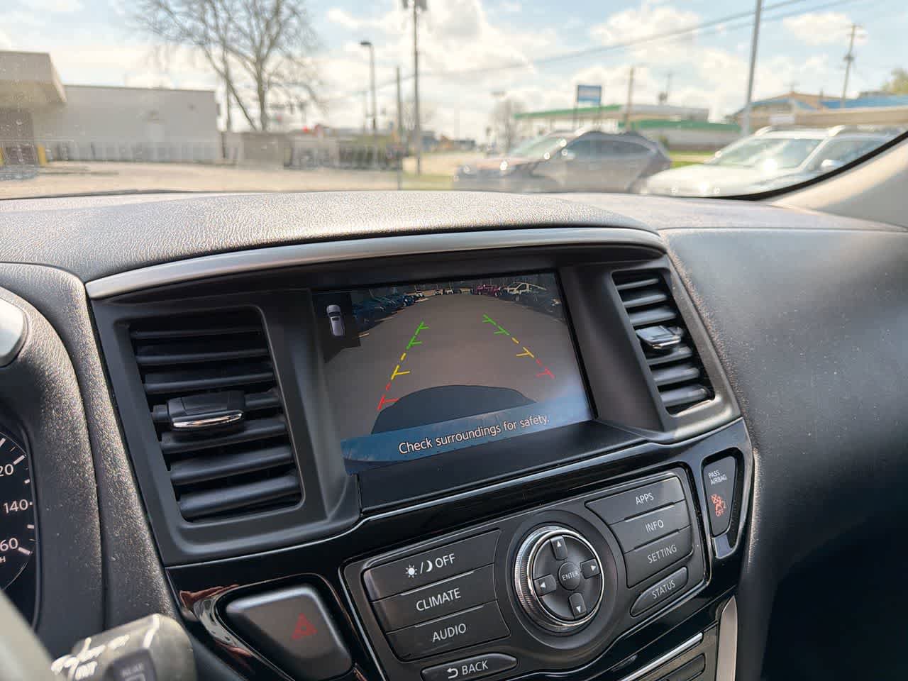 Used 2017 Nissan Pathfinder SV AWD/4WD image 32
