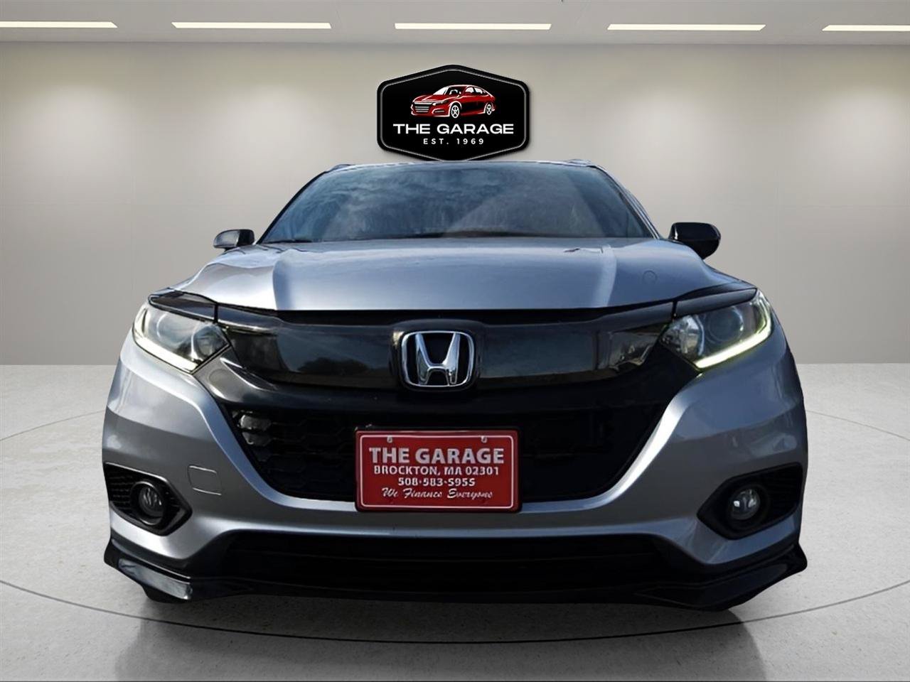 Used 2019 Honda HR-V Sport image 2