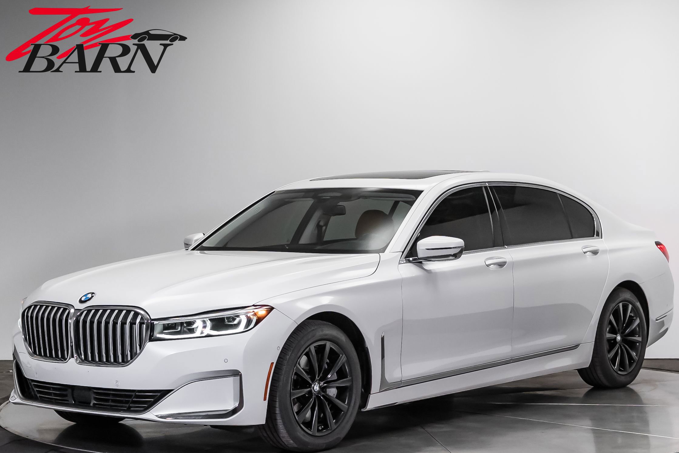 Used 2022 BMW 750i xDrive AWD/4WD image 1
