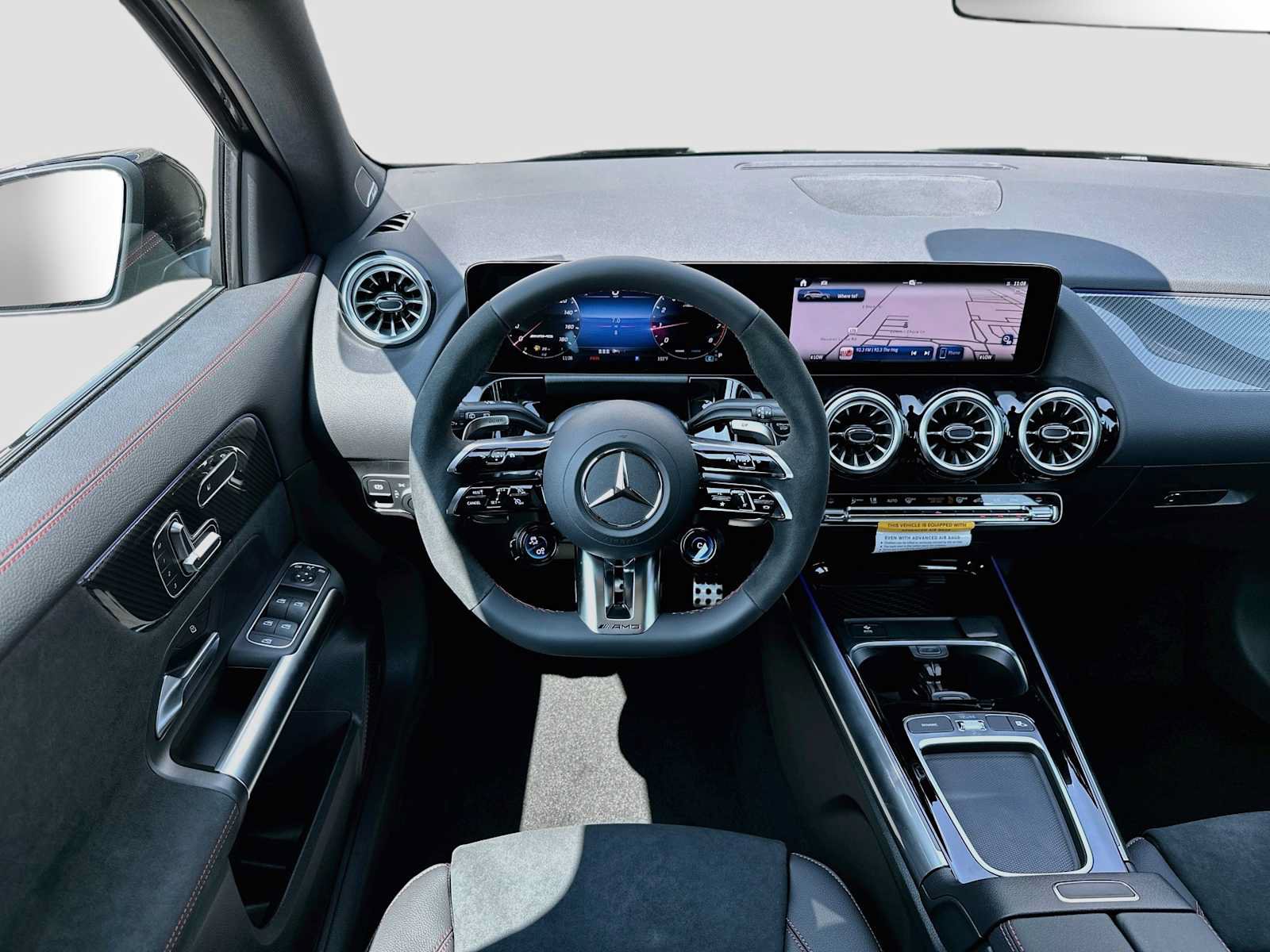 Used 2026 Mercedes-Benz GLA 35 AMG 4MATIC image 24