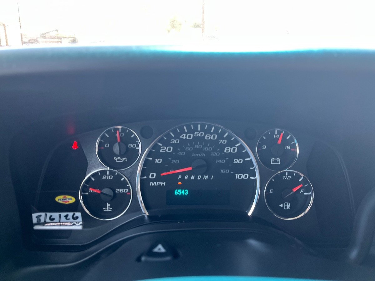 Used 2017 Chevrolet Express 3500 LT w/ LT Preferred Equipment Group RWD image 17