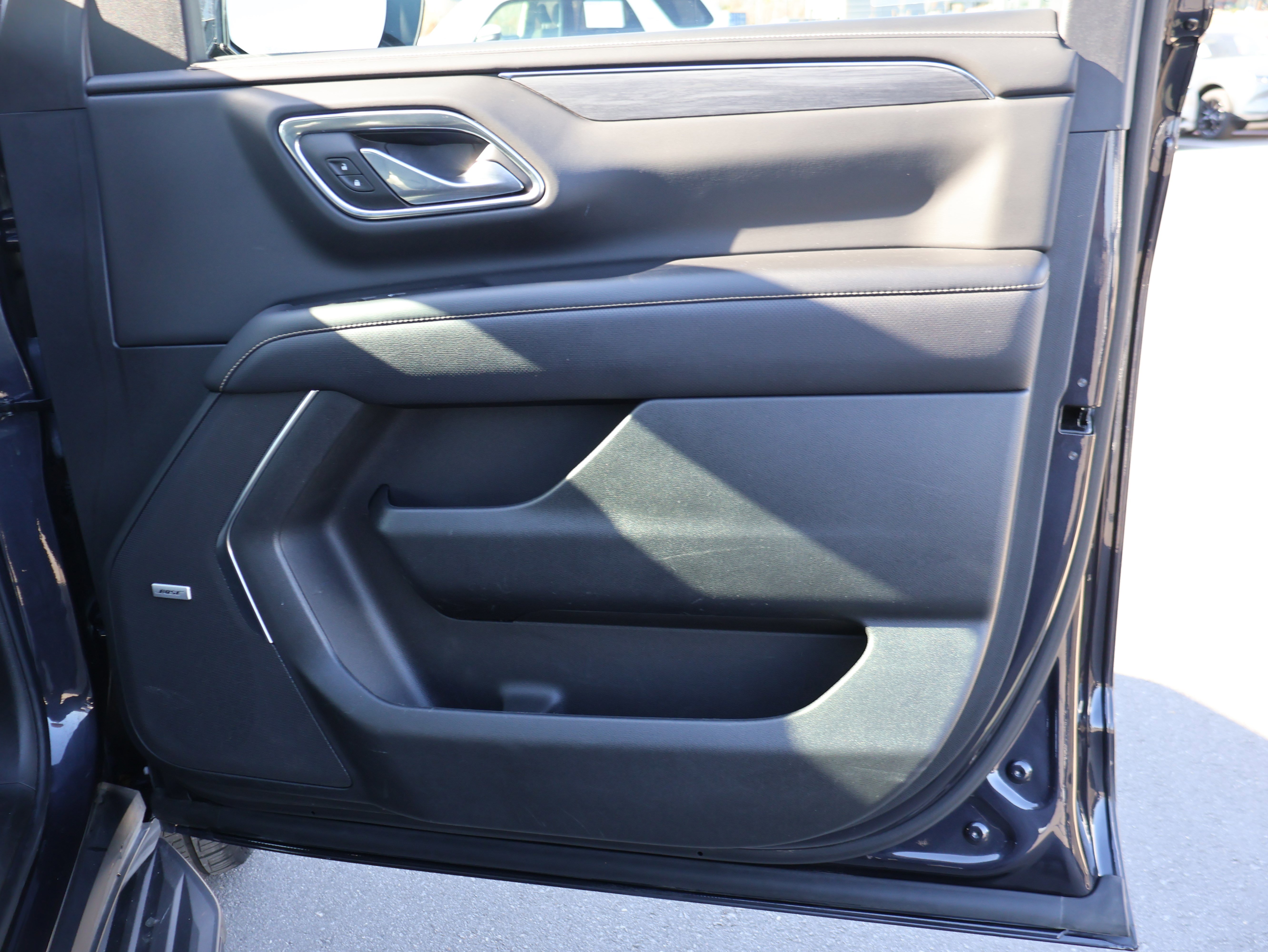 Used 2024 GMC Yukon SLT image 9