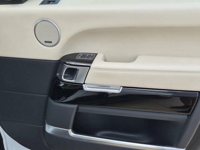 Used 2017 Land Rover Range Rover Autobiography AWD/4WD image 16