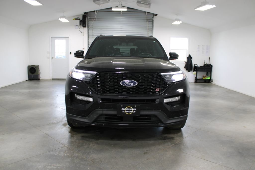 Used 2024 Ford Explorer ST w/ Equipment Group 401A image 3