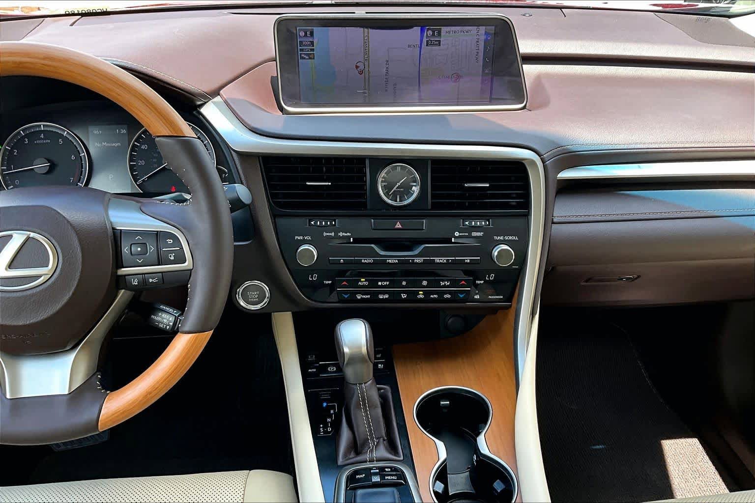 Used 2017 Lexus RX 350 FWD w/ Premium Package image 7