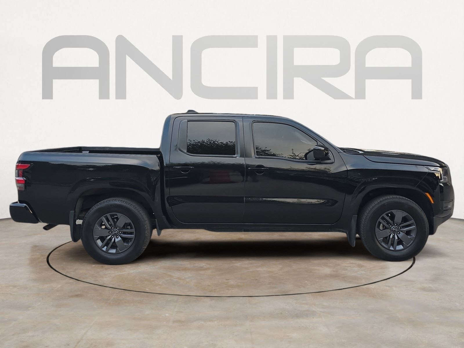 Used 2025 Nissan Frontier SV RWD image 9