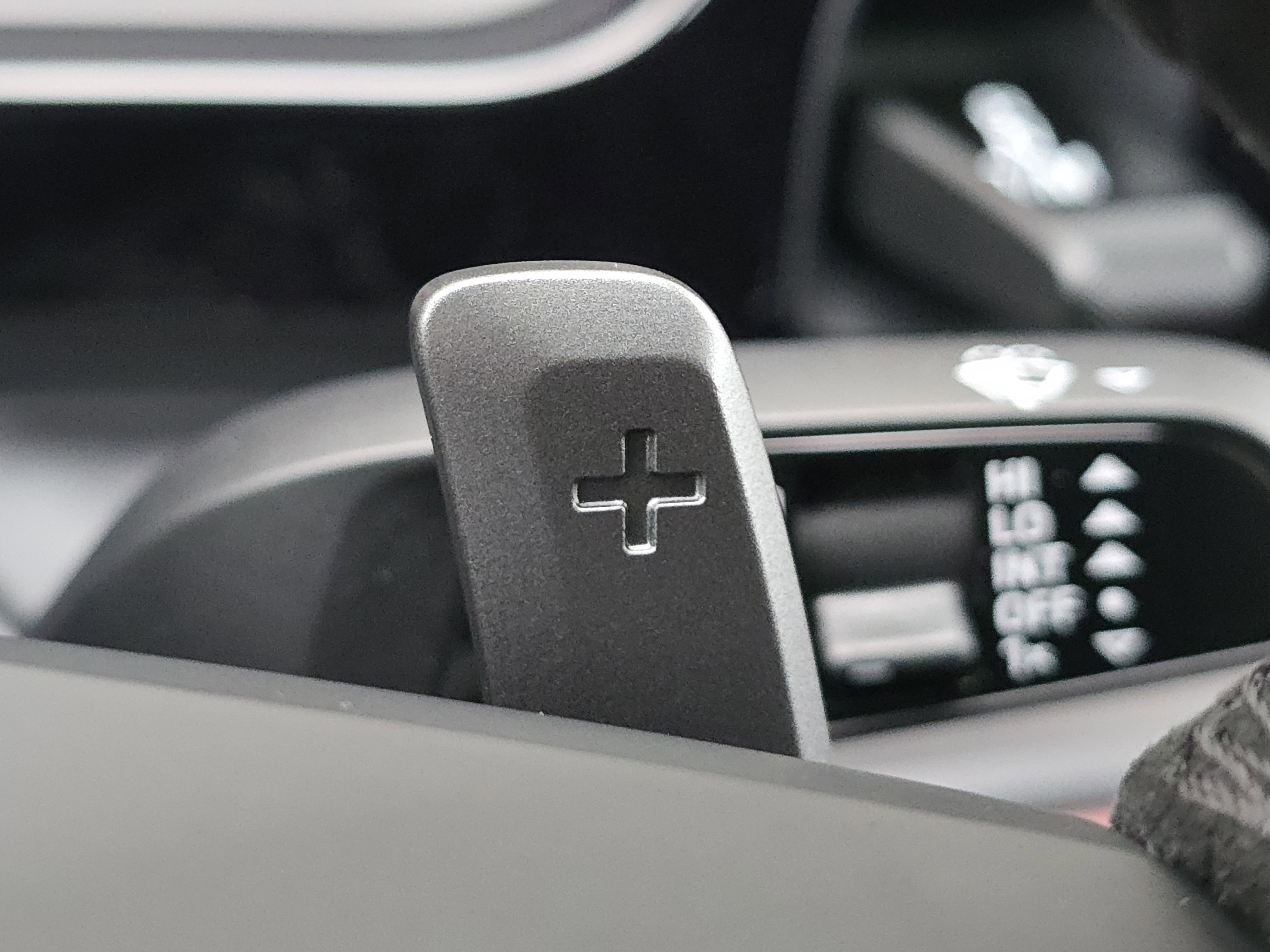 New 2026 Porsche Cayenne GTS image 24