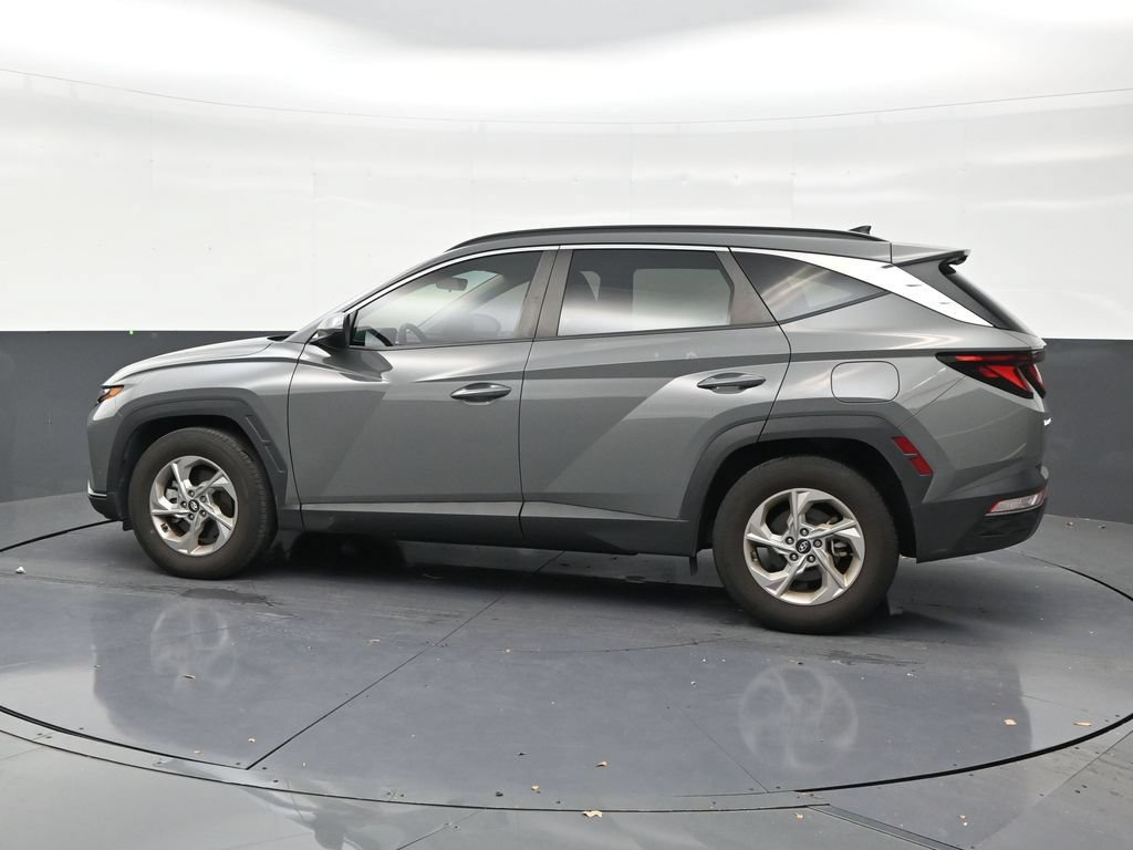 Used 2024 Hyundai Tucson SEL FWD image 2