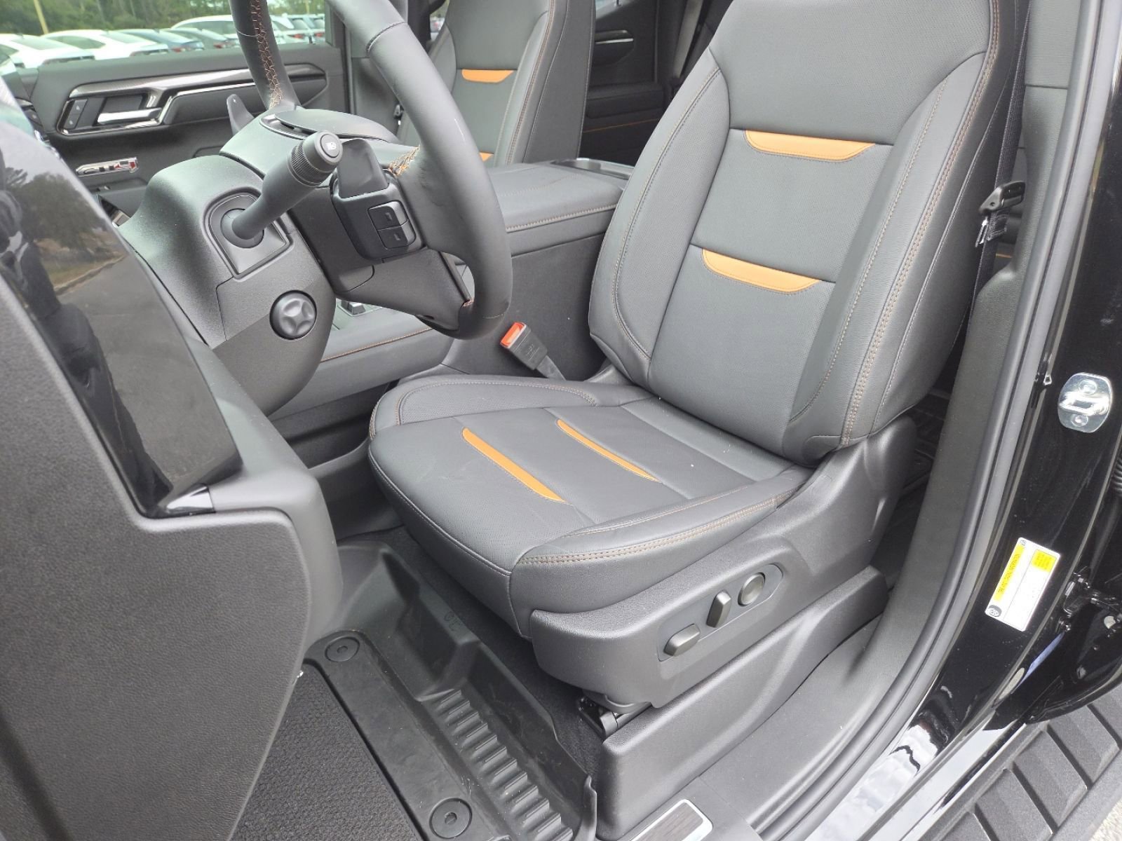 New 2026 GMC Sierra 1500 AT4 w/ AT4 Premium Package image 30