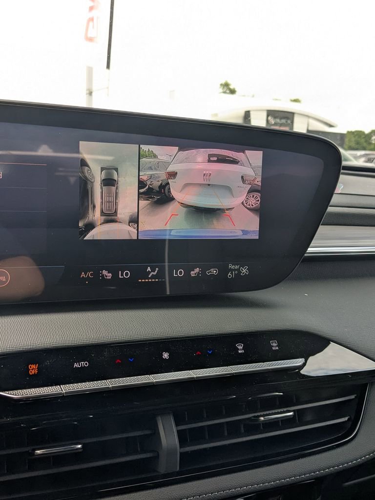 New 2025 Buick Enclave Preferred image 17