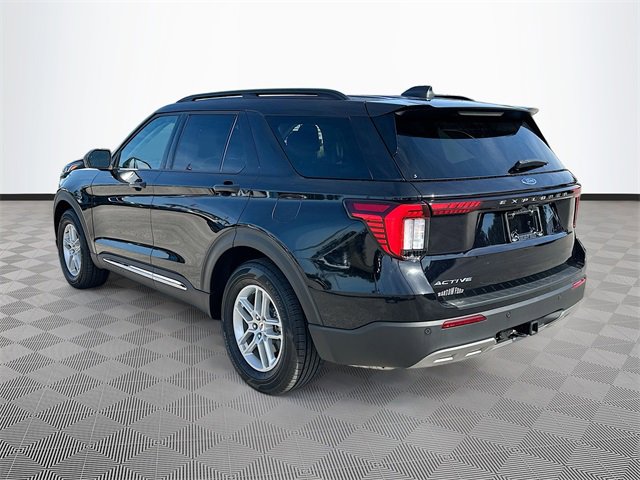 Used 2025 Ford Explorer Active w/ Active Comfort Package image 5