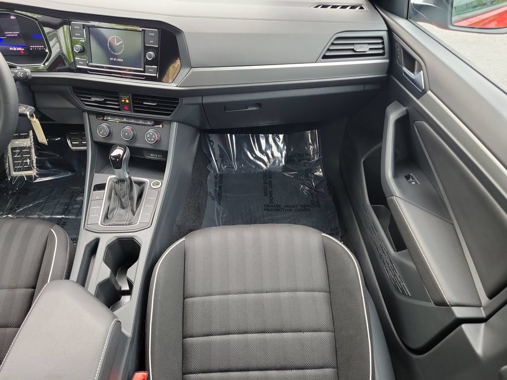 Used 2024 Volkswagen Jetta Sport FWD image 13