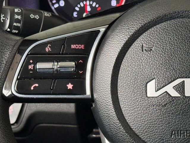 Used 2023 Kia Forte LXS image 12