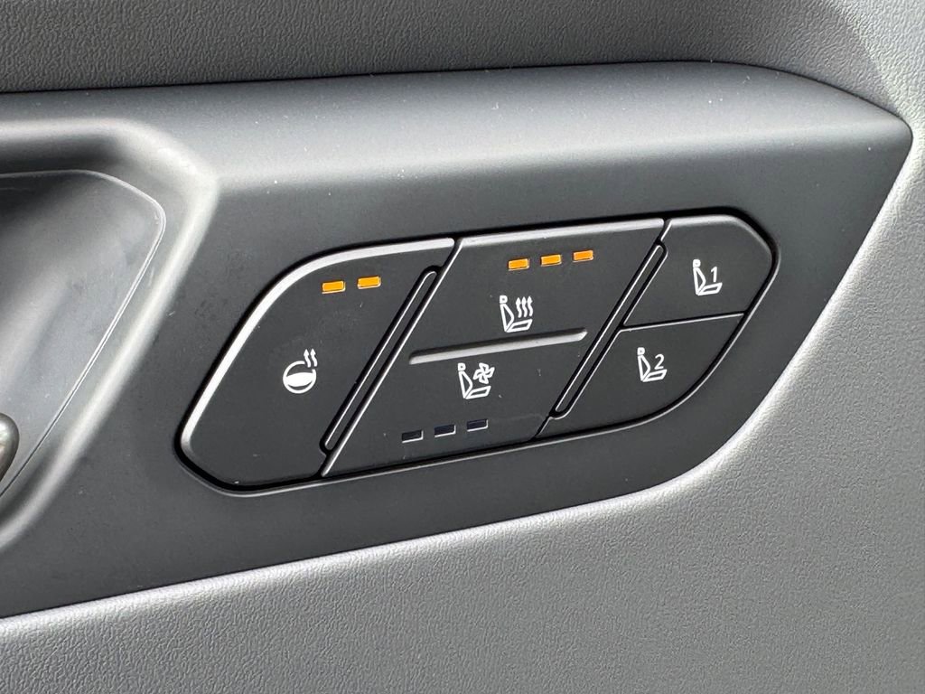 New 2026 Kia EV9 Wind image 13