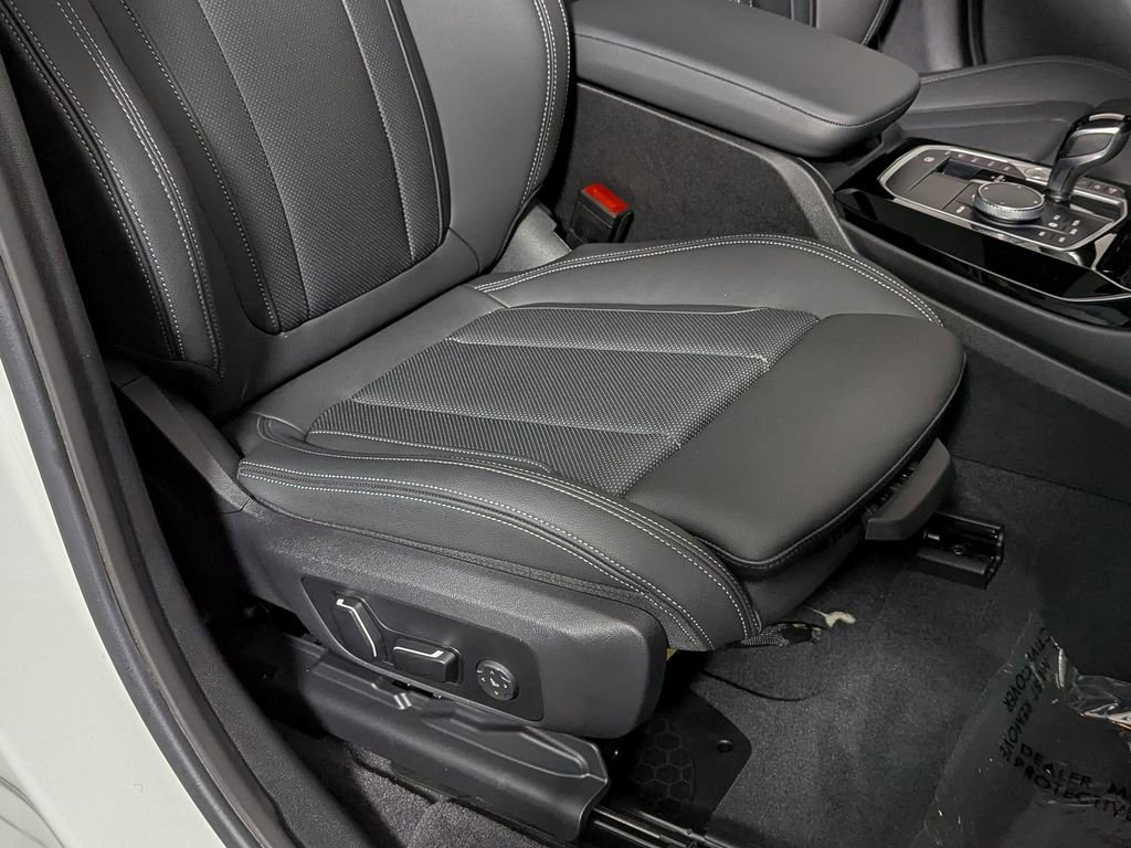 Certified 2024 BMW X3 xDrive30i w/ Premium Package w/ZPA AWD/4WD image 29