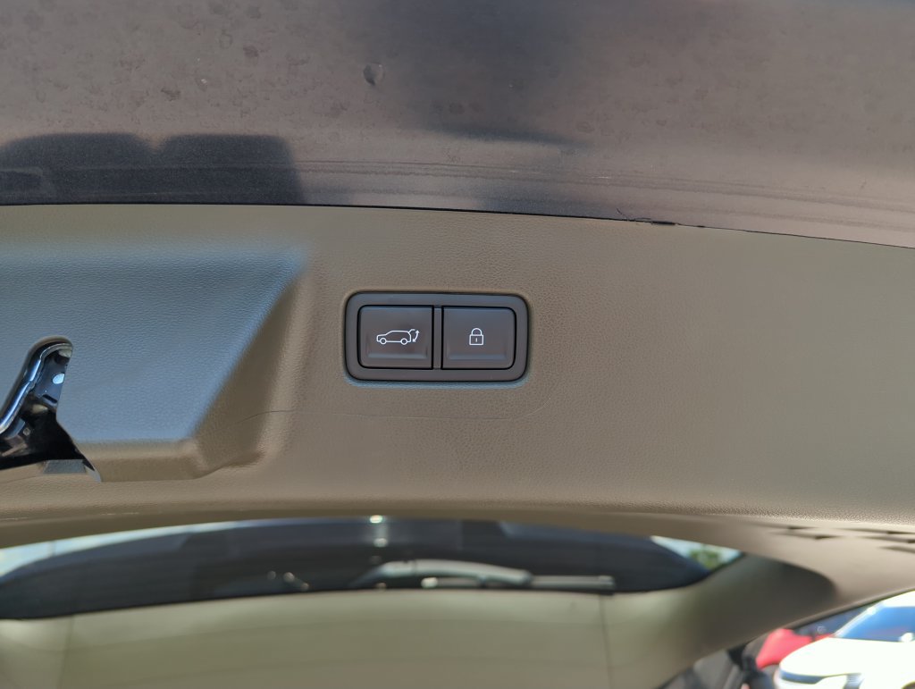 Used 2024 Hyundai Santa Fe Calligraphy FWD image 35