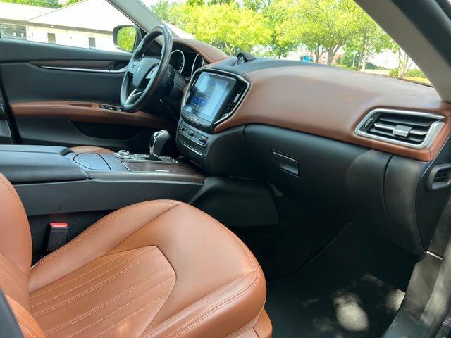 Used 2017 Maserati Ghibli S Q4 AWD/4WD image 22