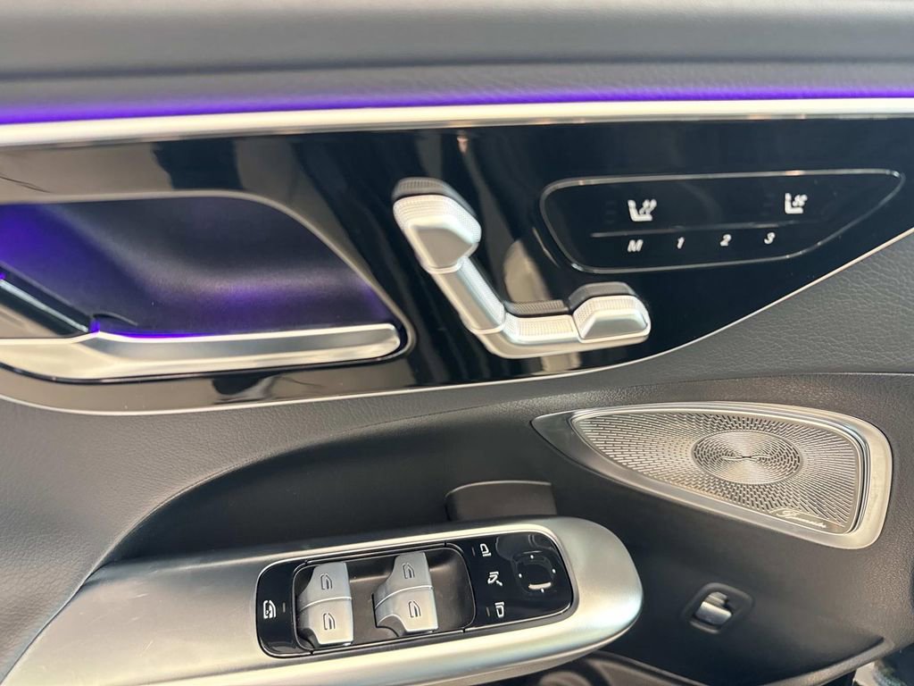 Used 2024 Mercedes-Benz C 300 Sedan image 20