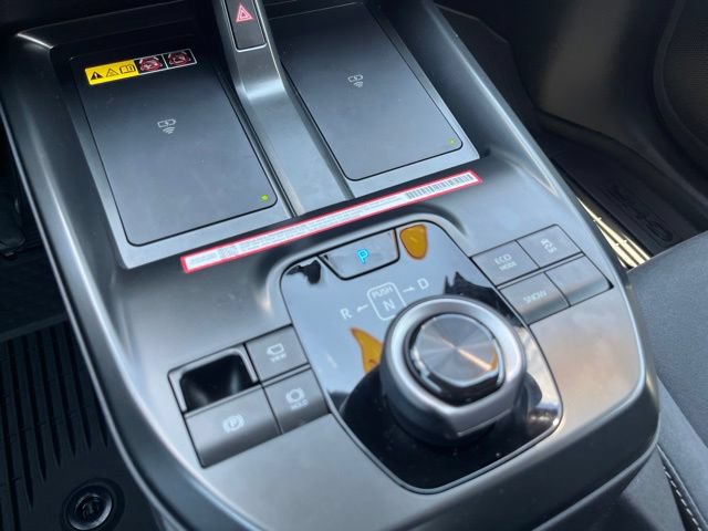 Used 2026 Toyota C-HR AWD/4WD image 30