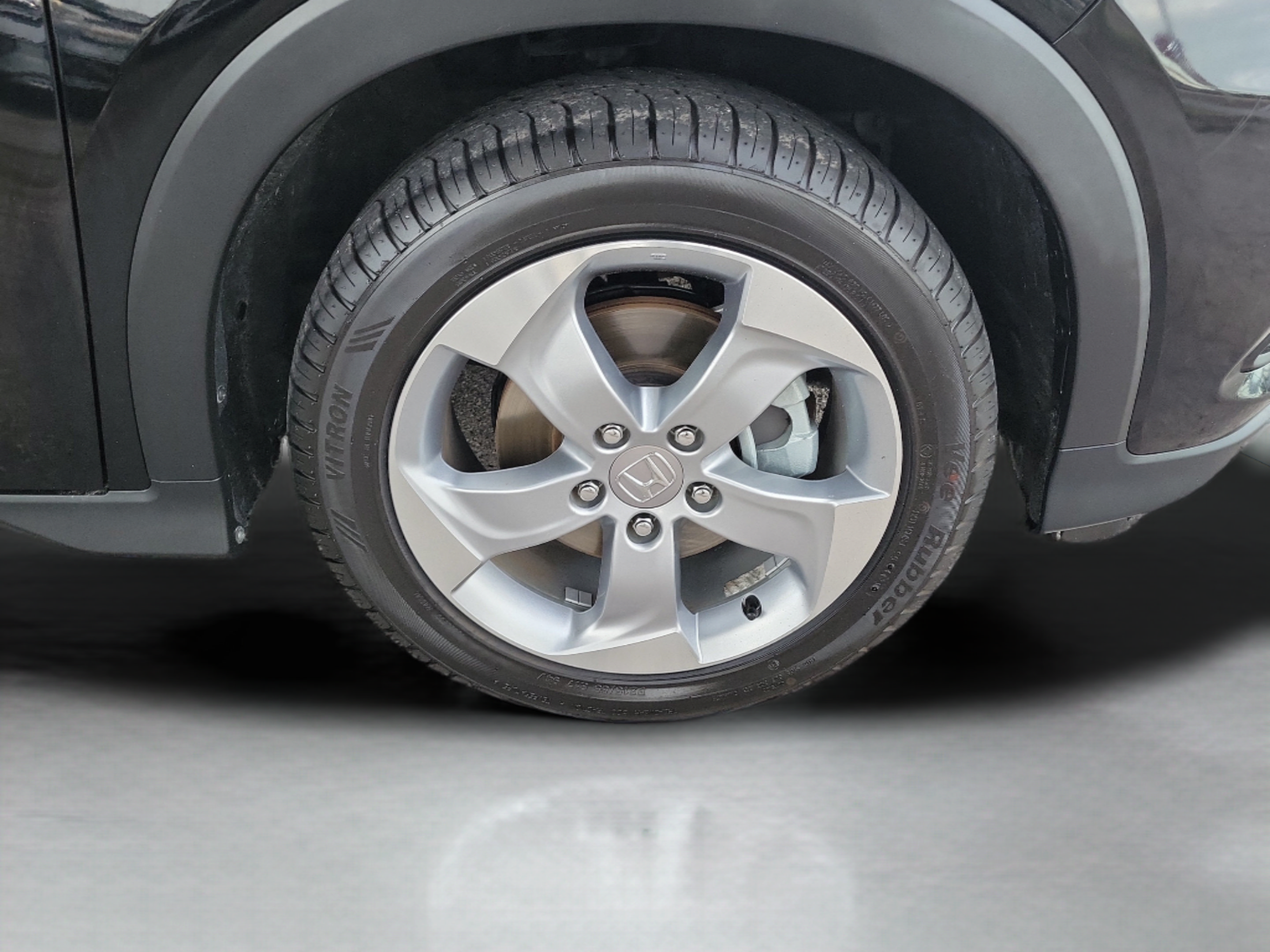 Used 2019 Honda HR-V LX image 31